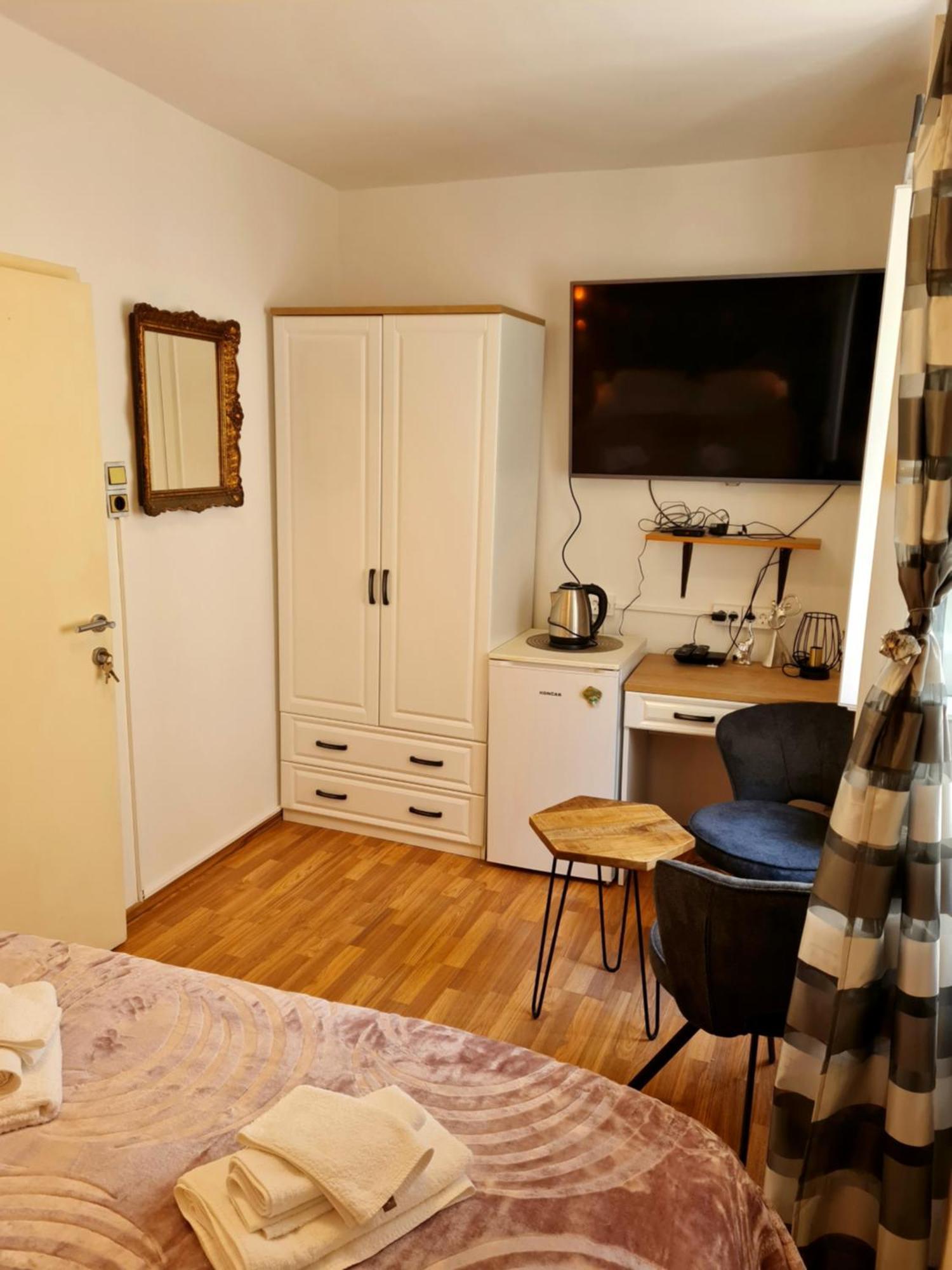 Inchy Accommodation - In The Center Of Diocletian'S Palace Spalato Esterno foto