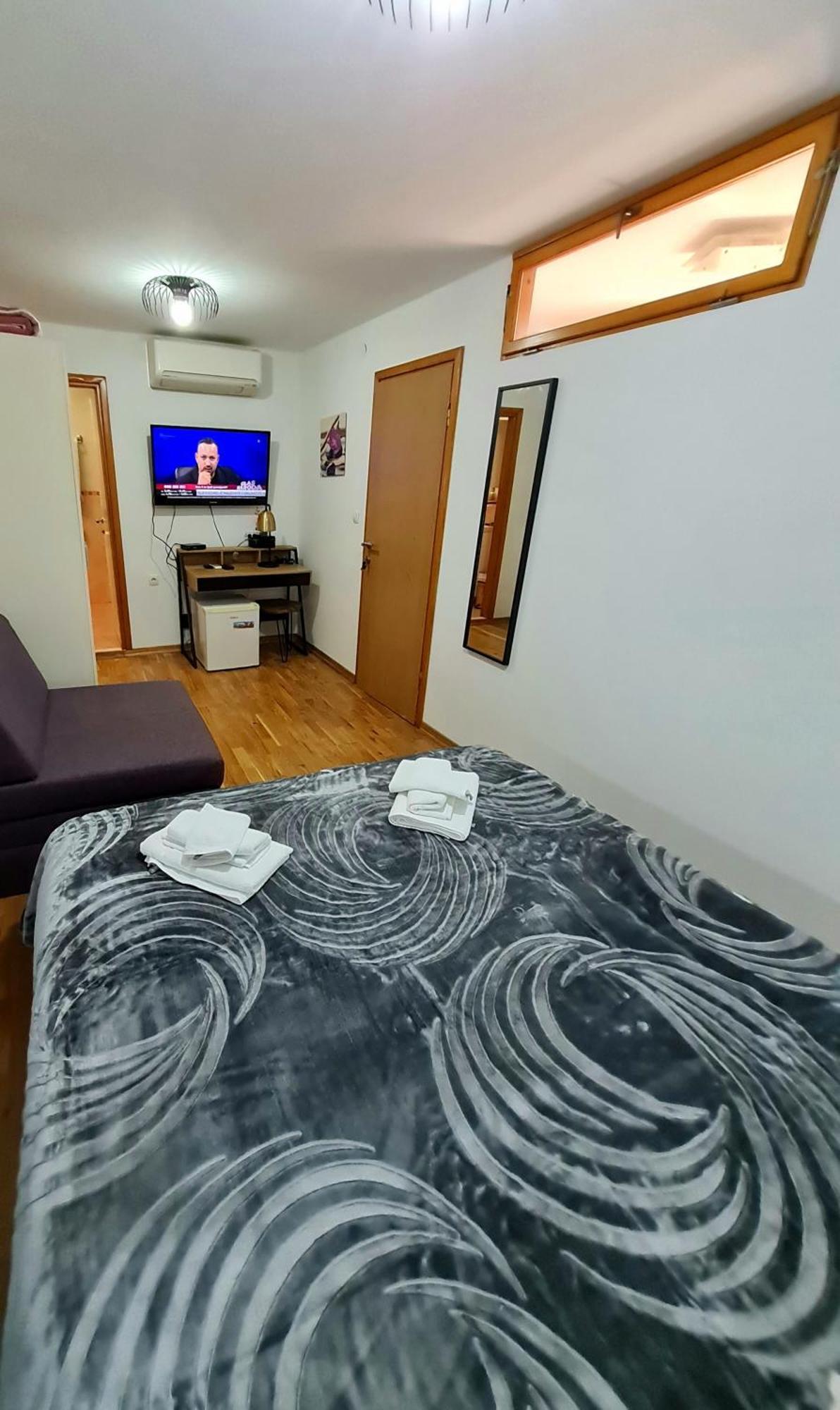 Inchy Accommodation - In The Center Of Diocletian'S Palace Spalato Esterno foto