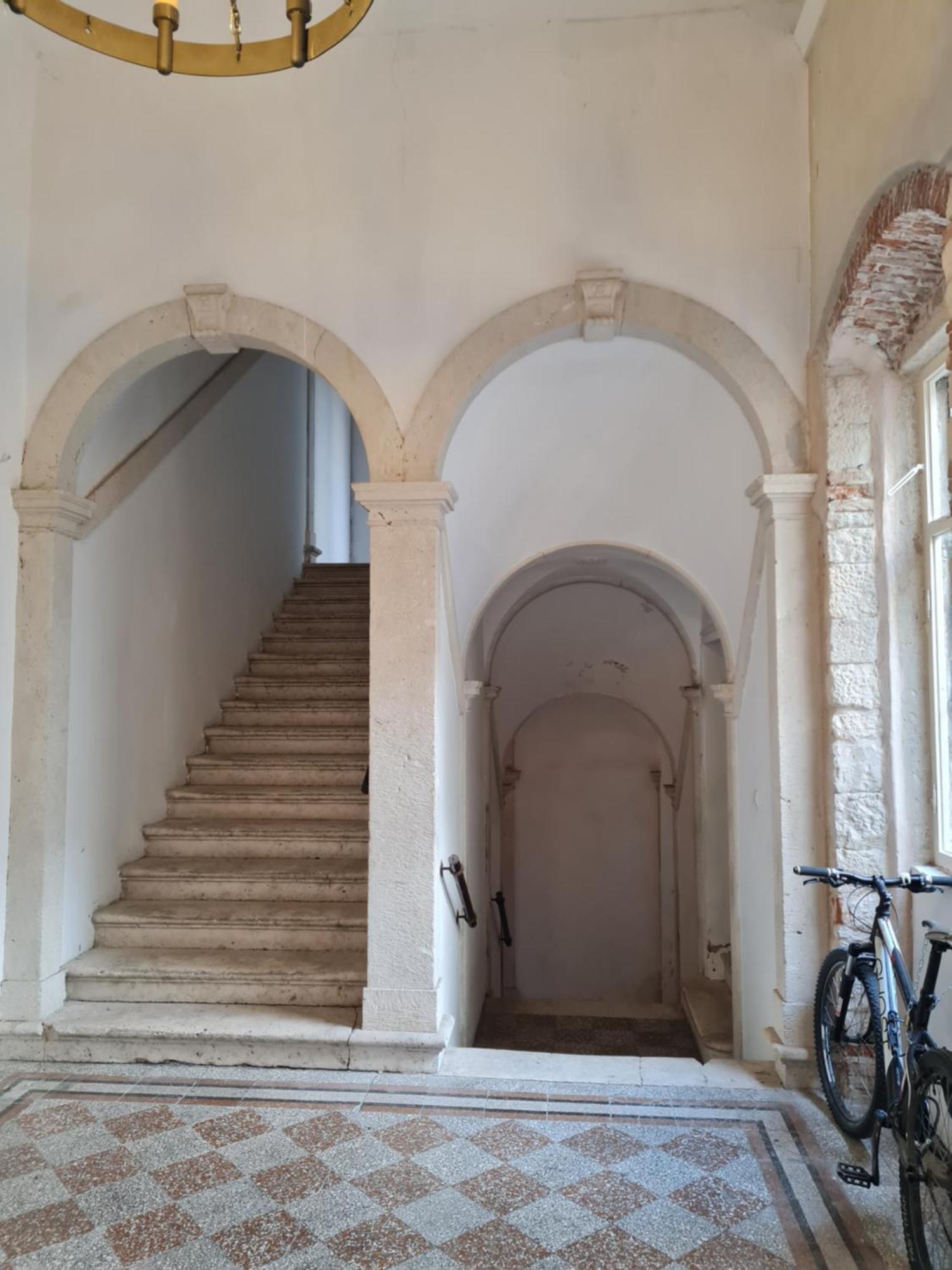 Inchy Accommodation - In The Center Of Diocletian'S Palace Spalato Esterno foto