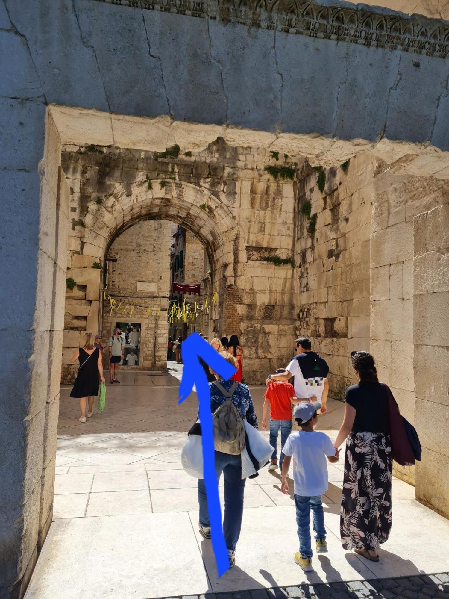 Inchy Accommodation - In The Center Of Diocletian'S Palace Spalato Esterno foto