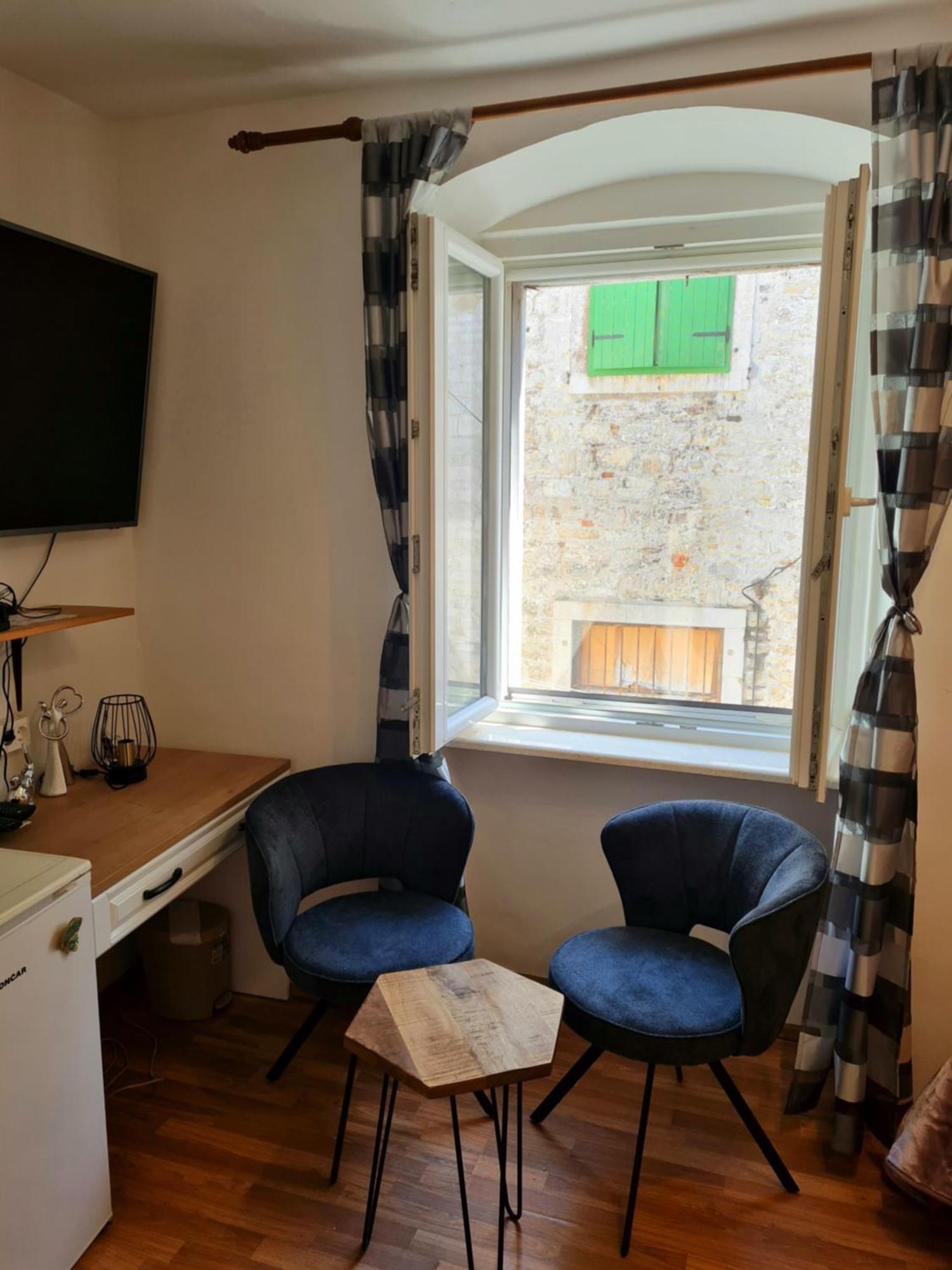 Inchy Accommodation - In The Center Of Diocletian'S Palace Spalato Esterno foto