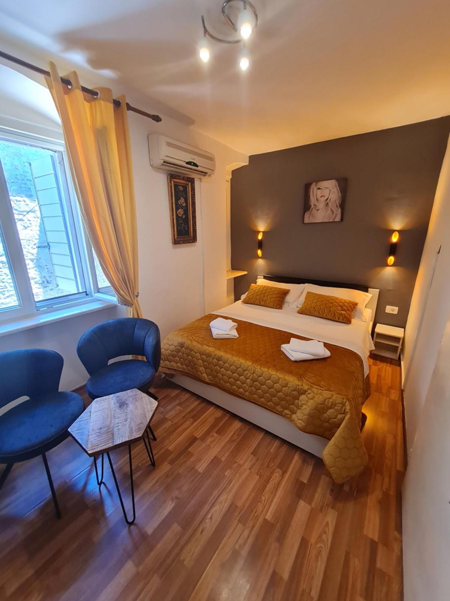 Inchy Accommodation - In The Center Of Diocletian'S Palace Spalato Esterno foto