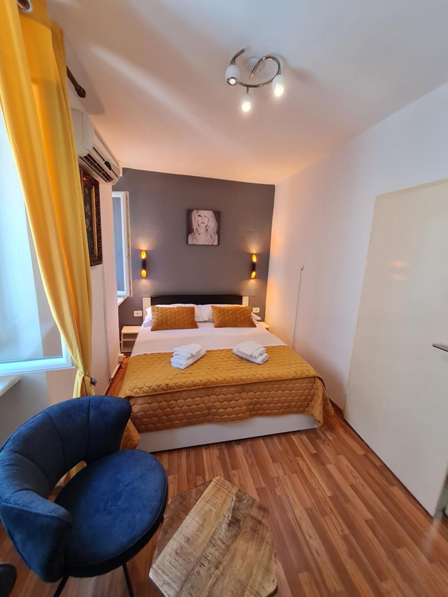 Inchy Accommodation - In The Center Of Diocletian'S Palace Spalato Esterno foto